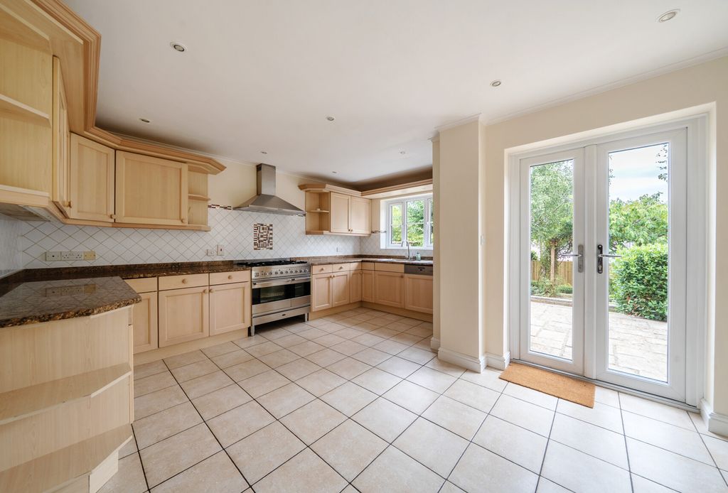 Property photo 1 of 21 1340461-9-68A3572...