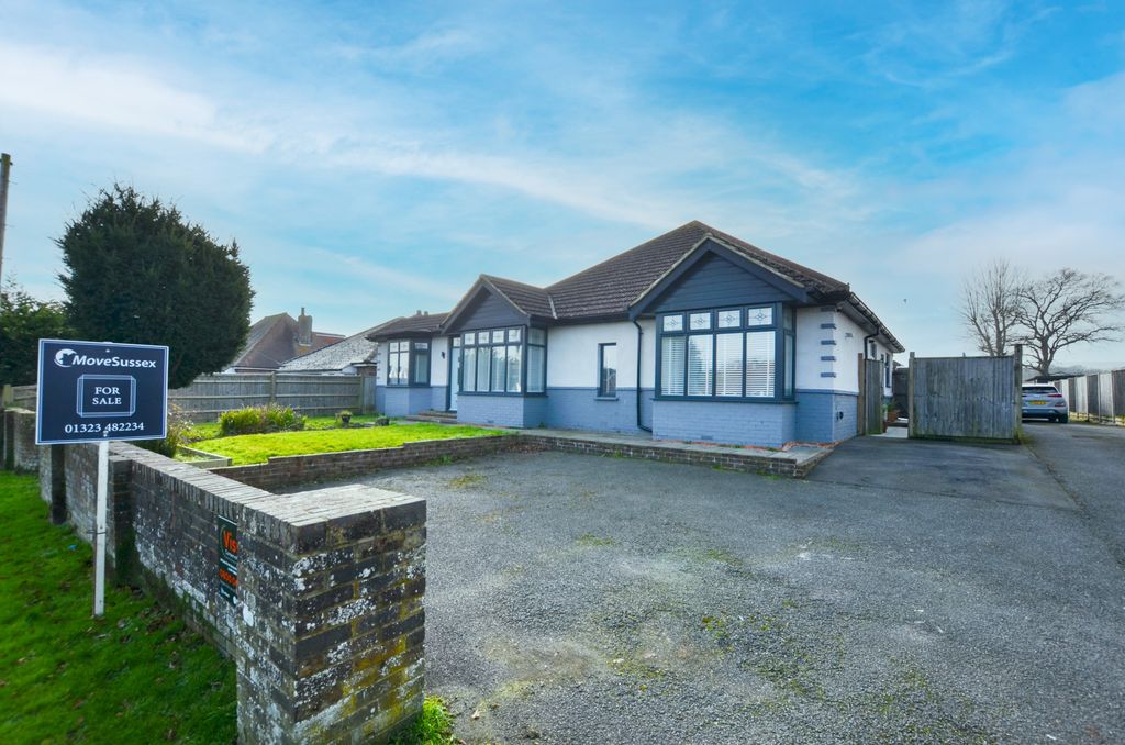 Property photo 1 of 28