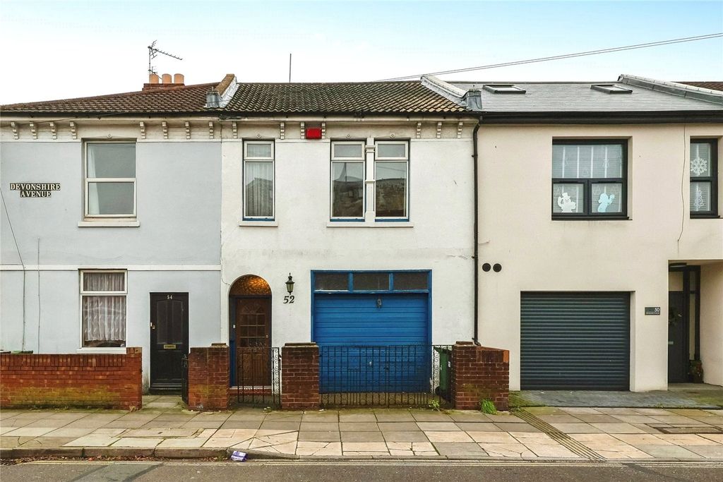 Property photo 1 of 16 Picture No. 18