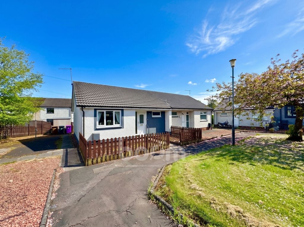 Property photo 1 of 15 Rowan Place, Beith One Bedroom Semi Detached Bunga