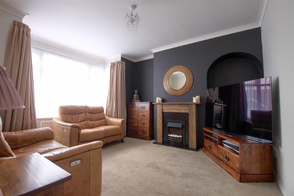 Property photo 2 of 15 St10.Jpg