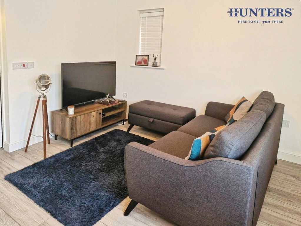 Property photo 3 of 6 Pbox-Img.Jpg