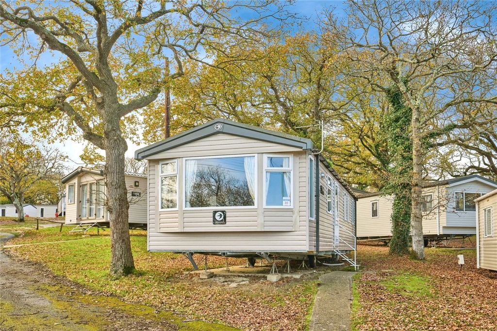 Property photo 1 of 17 Front