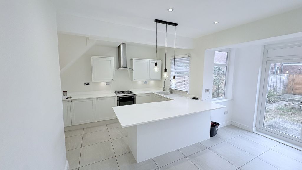 Property photo 1 of 13 3 Bed Terraced To Rent Leyburn Avenue, Hull Hu6 8Qx