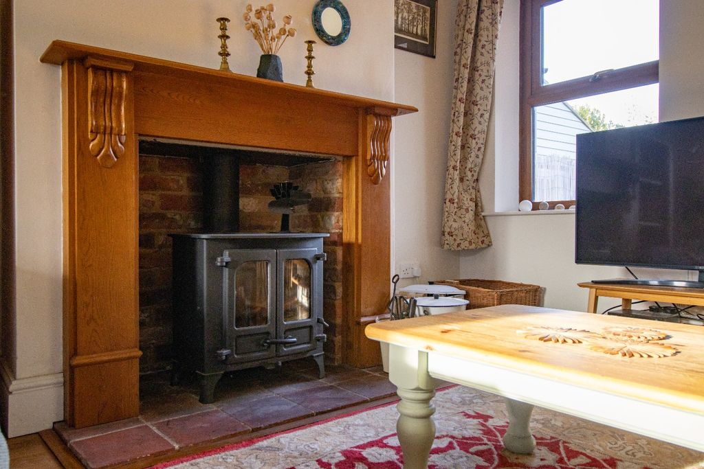 Property photo 3 of 21 4803995