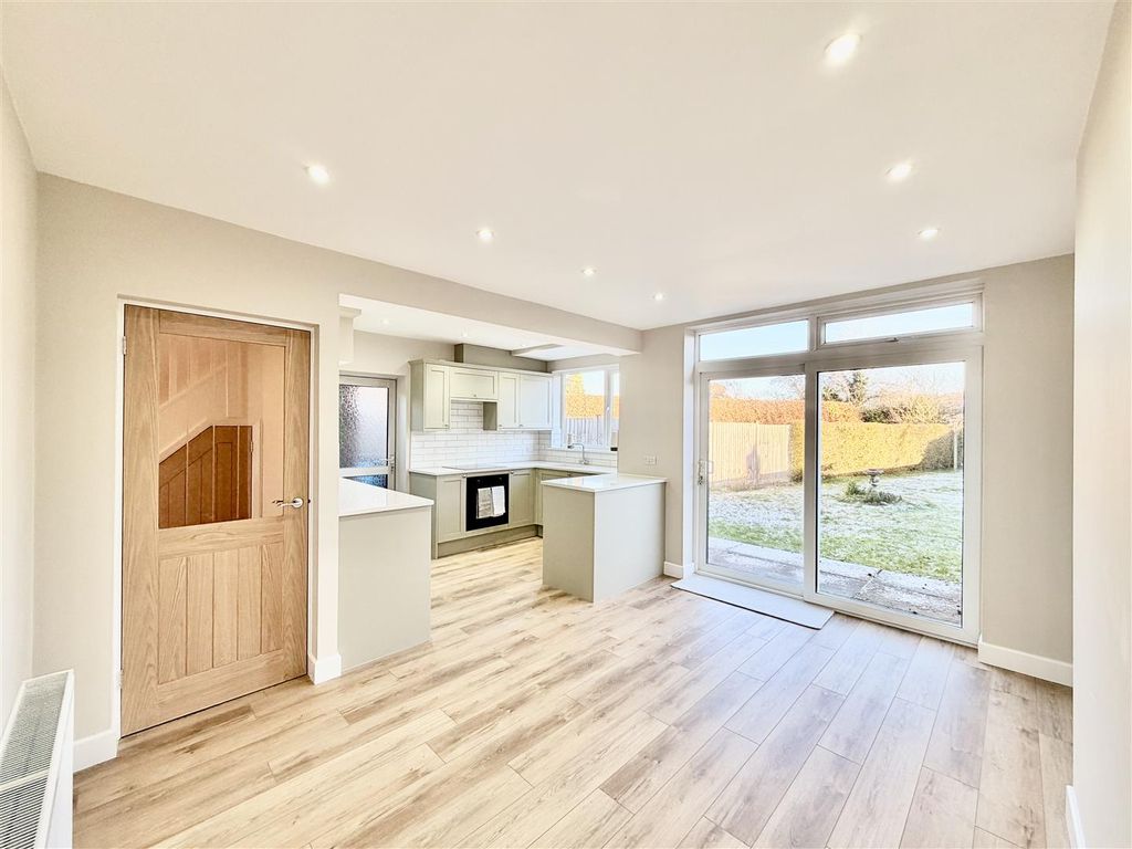 Property photo 2 of 20 2