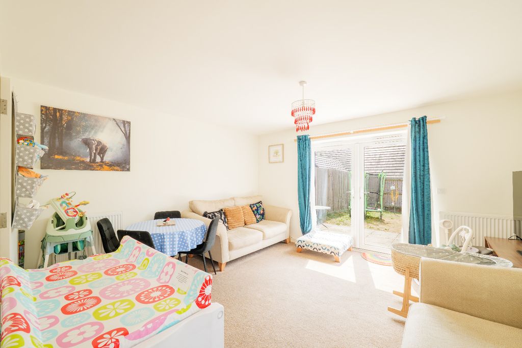 Property photo 3 of 14 5306687