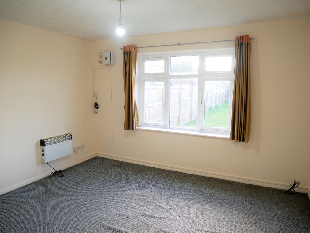 Property photo 3 of 4