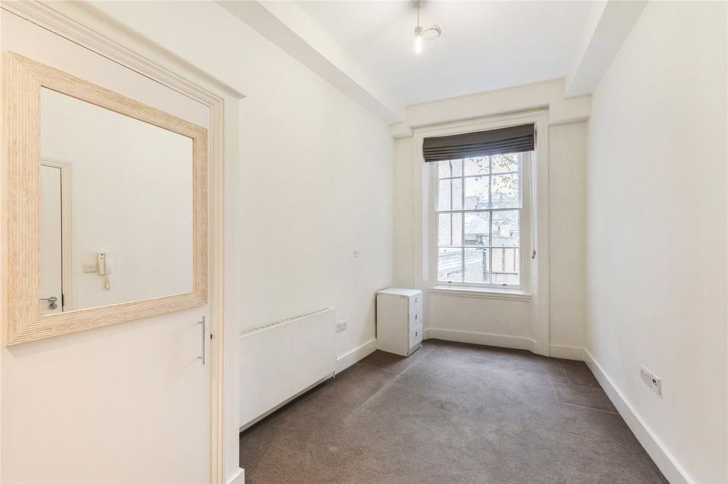 Property photo 3 of 8 Picture No. 01