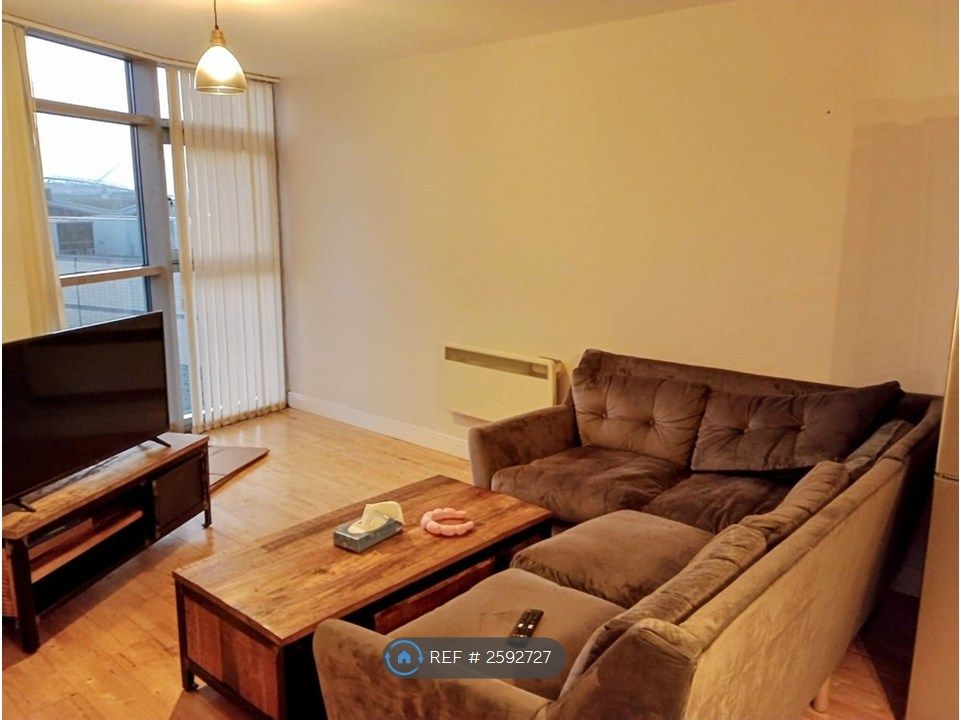 Property photo 2 of 17 Reception Area