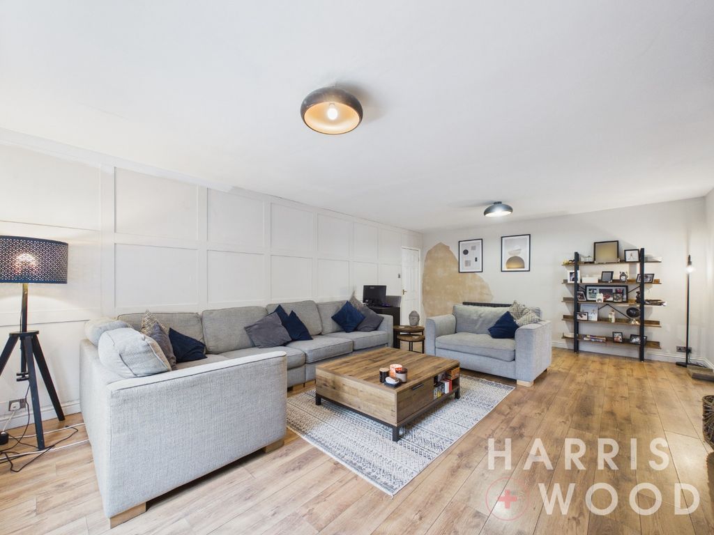 Property photo 3 of 45 5210603