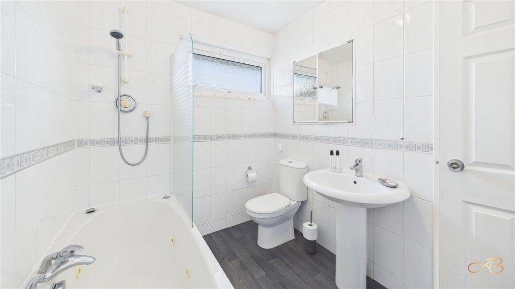 Additional image 19 of 4 bed bungalow for saleHall Drive, Acklam, Middlesbrough TS5