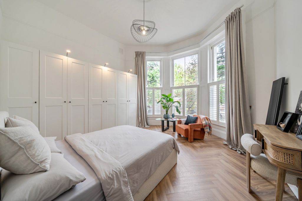 Property photo 3 of 11 1514899-6-1A066A7...