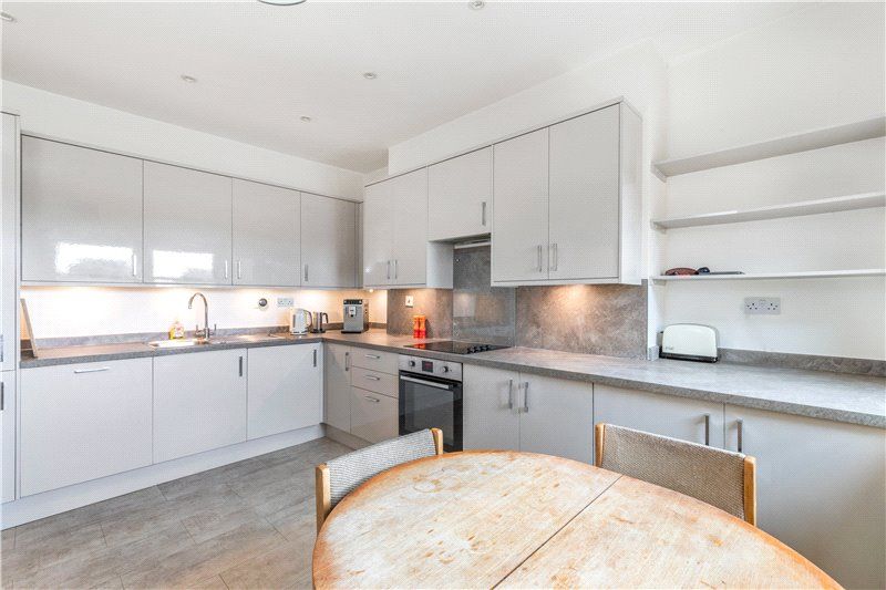 Property photo 2 of 12 Picture No. 04