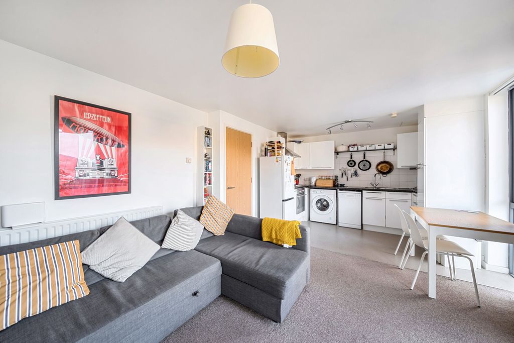 Property photo 2 of 13 Reception