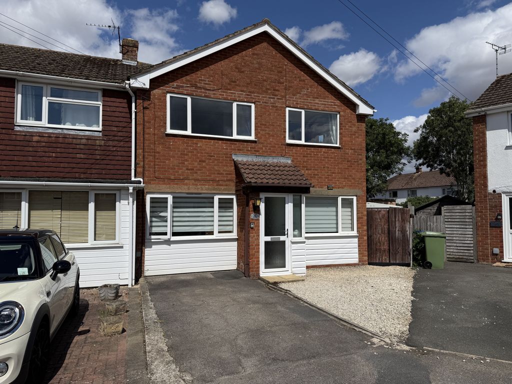 Property photo 1 of 12 3 Bedroom End Terrace For Sale