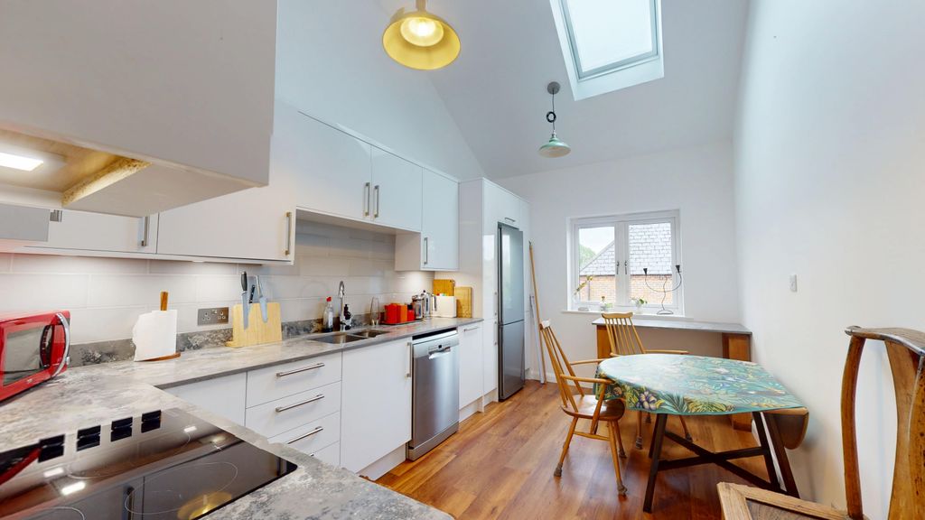 Property photo 3 of 14 Kitchen - Angle 3