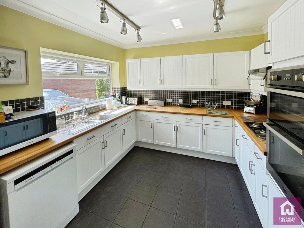 Property photo 3 of 24 Picture No. 27