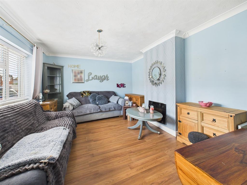 Property photo 3 of 9 Cam03975G0-Pr0140-Still002.Jpg