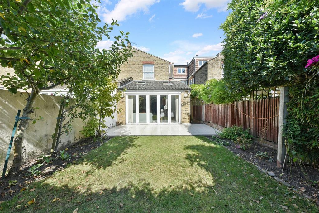 Property photo 3 of 16