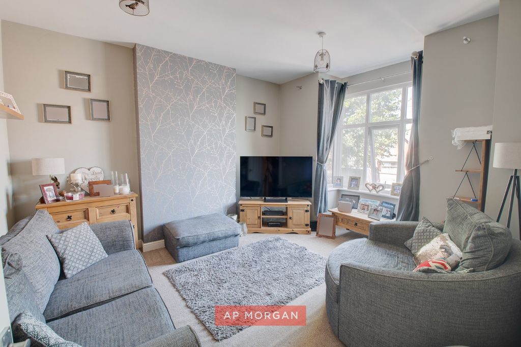 Property photo 2 of 13 Picture No. 08
