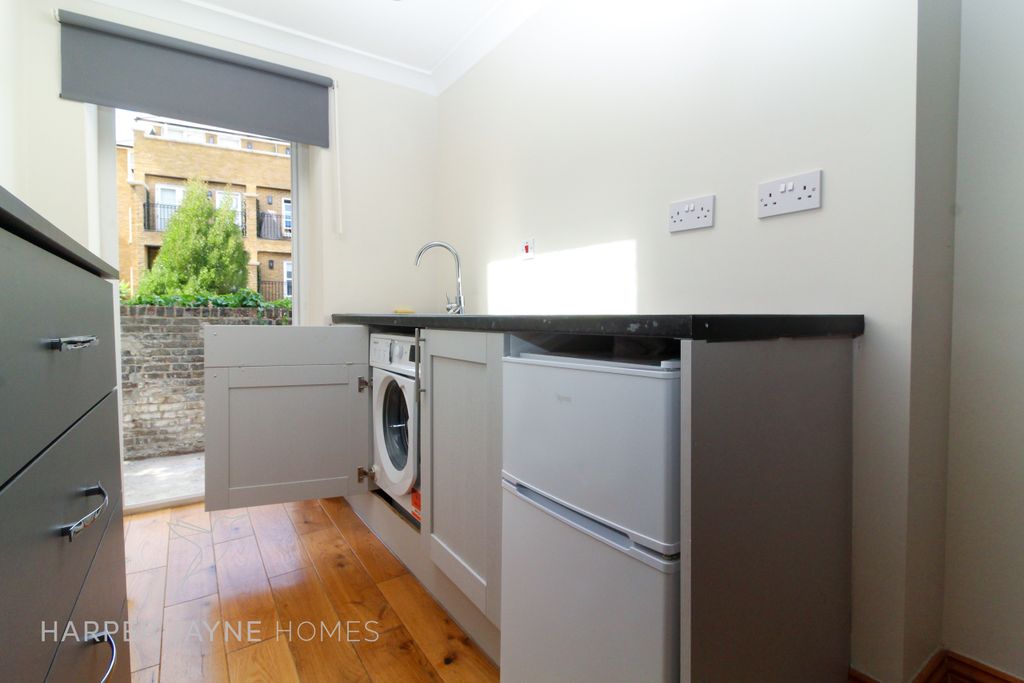 Property photo 3 of 8 Img_9767