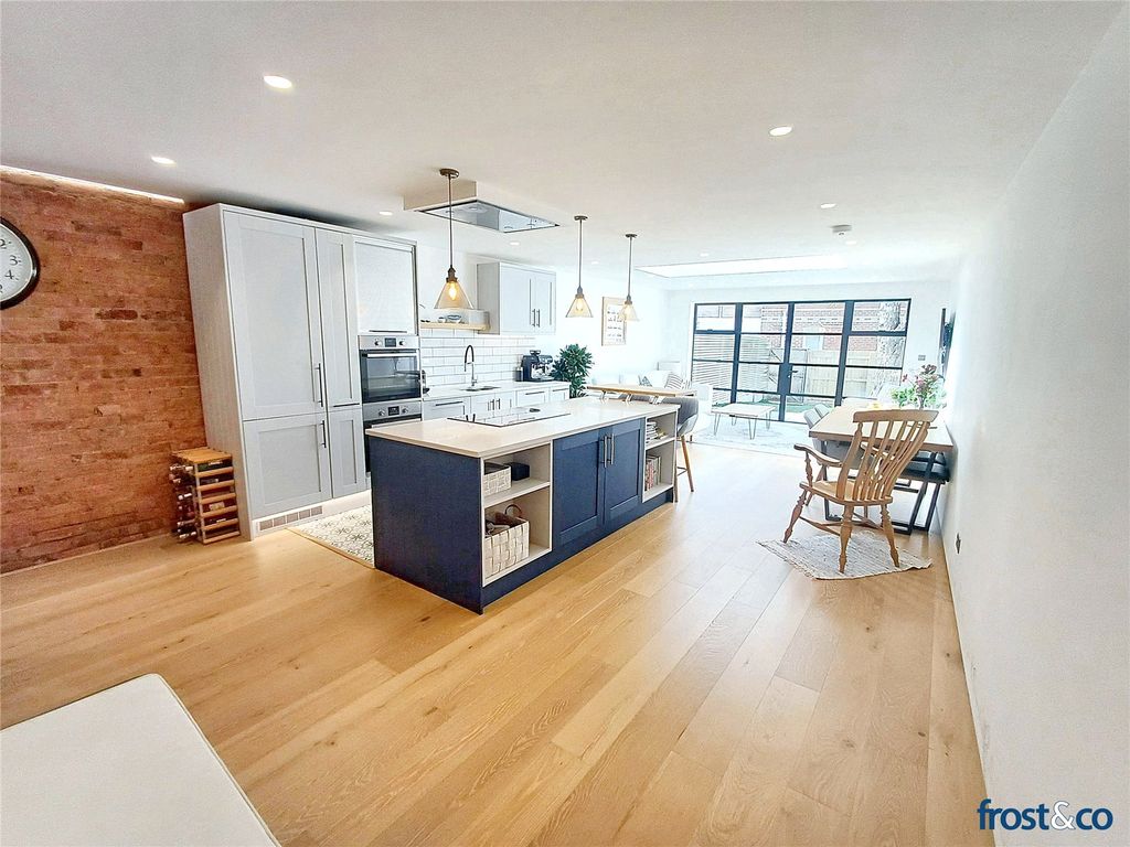 Property photo 2 of 22 Kitchen