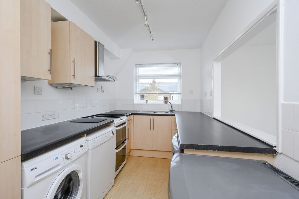 Property photo 1 of 10 3. Burvill Court - 7