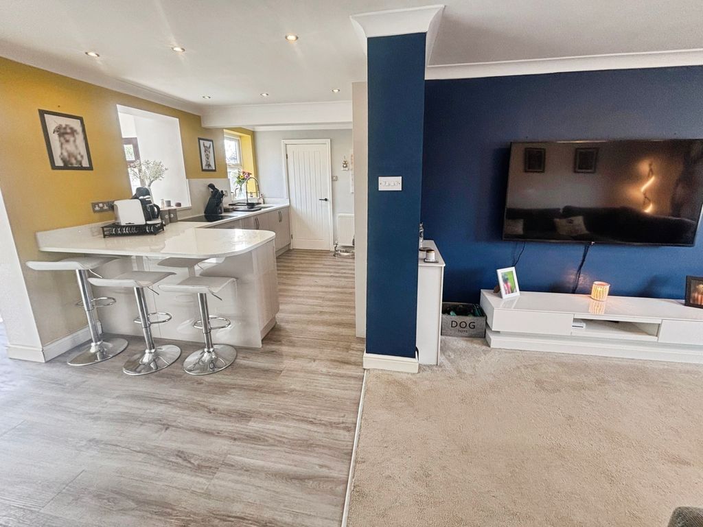 Property photo 2 of 23 Photo #2