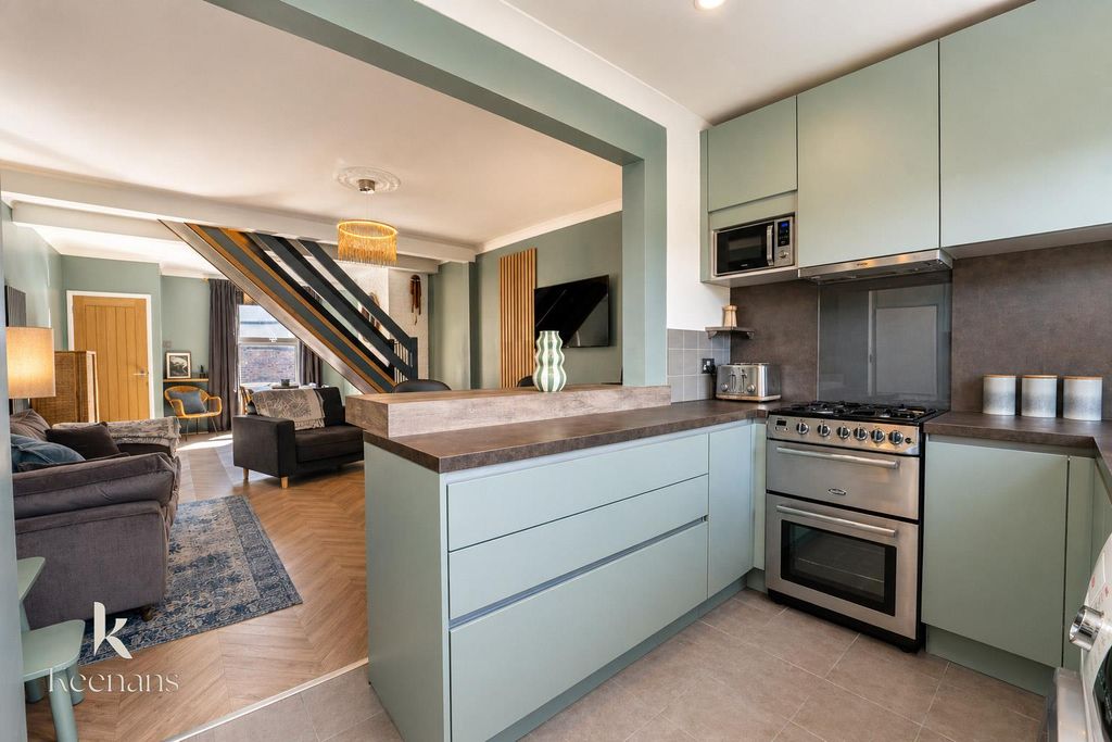Property photo 3 of 16 51-29.Jpg