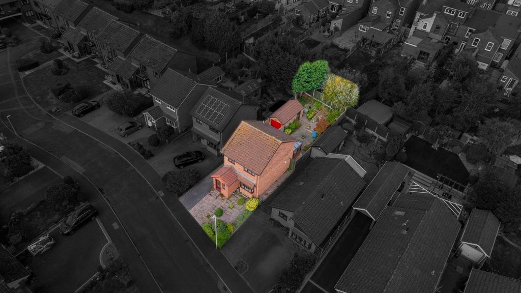 Property photo 2 of 30