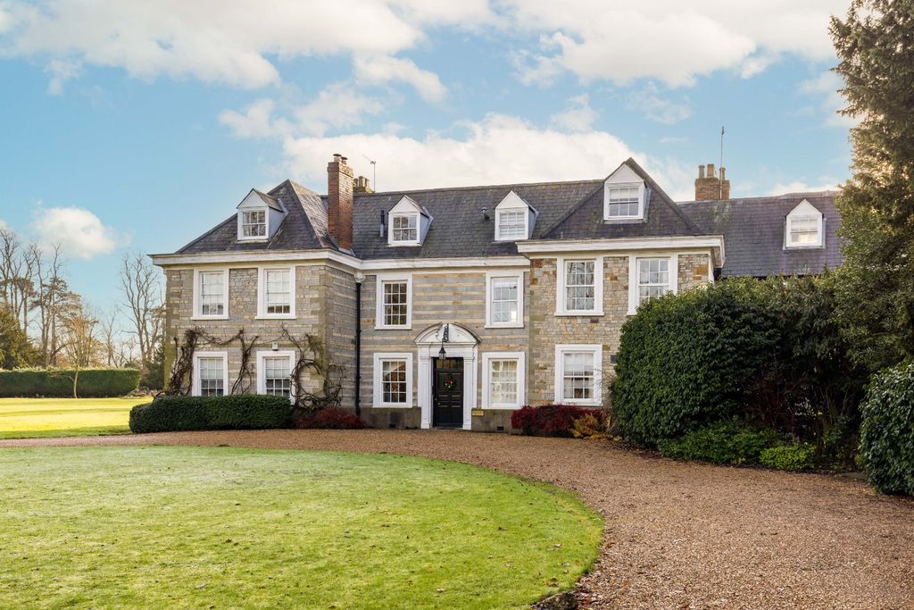 Property photo 2 of 25 Front