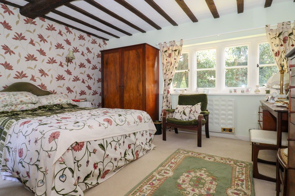 Property photo 3 of 22