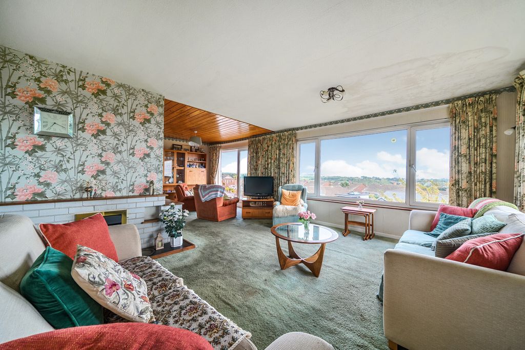 Property photo 3 of 21 19-6Aabf4599c53A-...