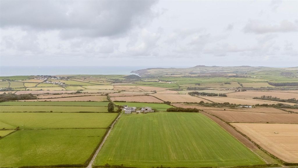 Property photo 3 of 35 Untitled-80.Jpg