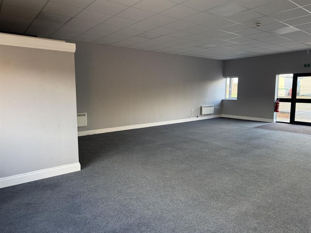 Property photo 3 of 8 Unit5_Abc (1).Jpeg