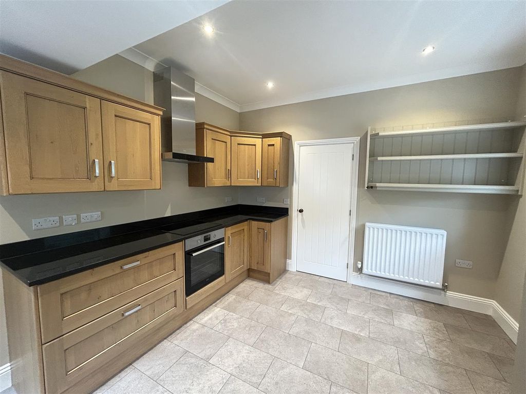 Property photo 2 of 18 Img_2452.Jpg