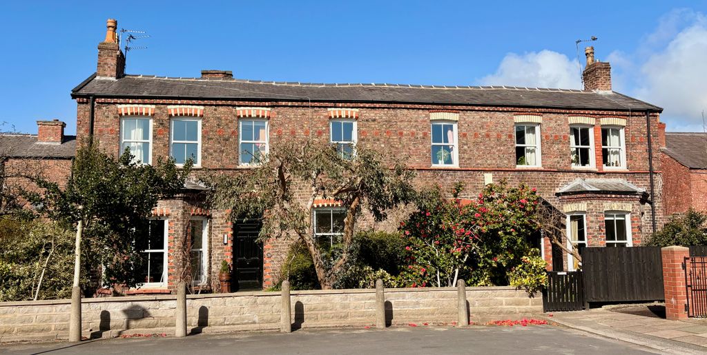 Property photo 1 of 78