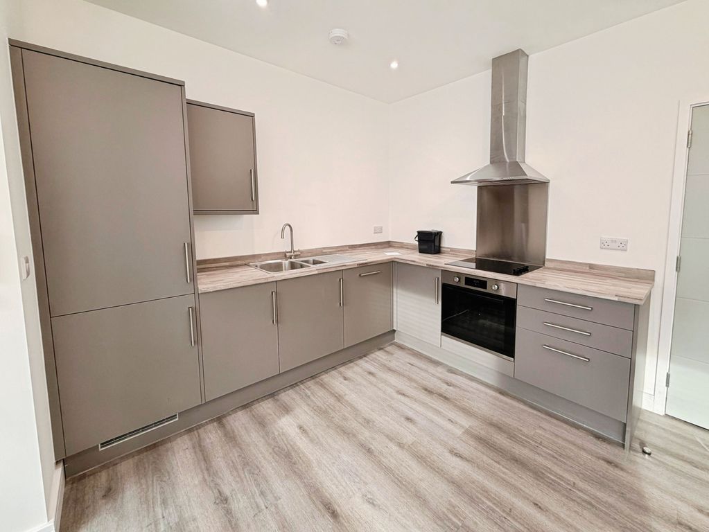 Property photo 2 of 16 Kitchen
