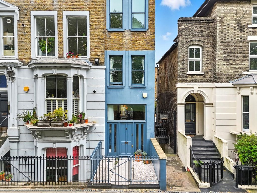 Property photo 1 of 25