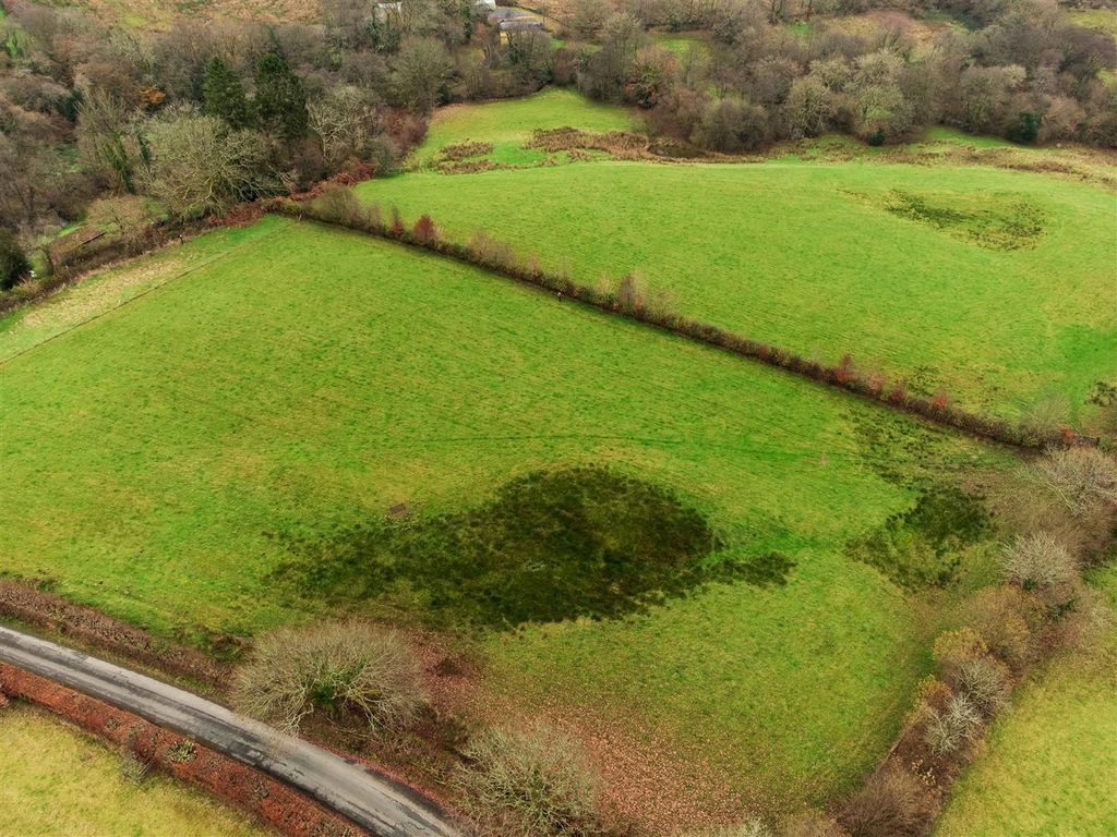 Property photo 1 of 3 Directions