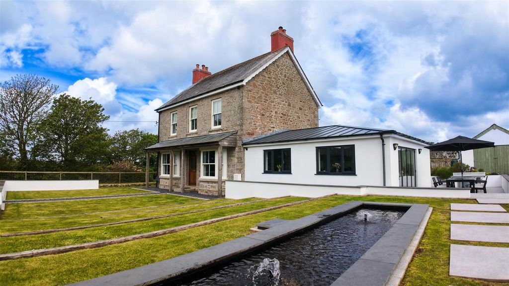 Property photo 1 of 49 Trelubbas Wartha House-2.Jpg