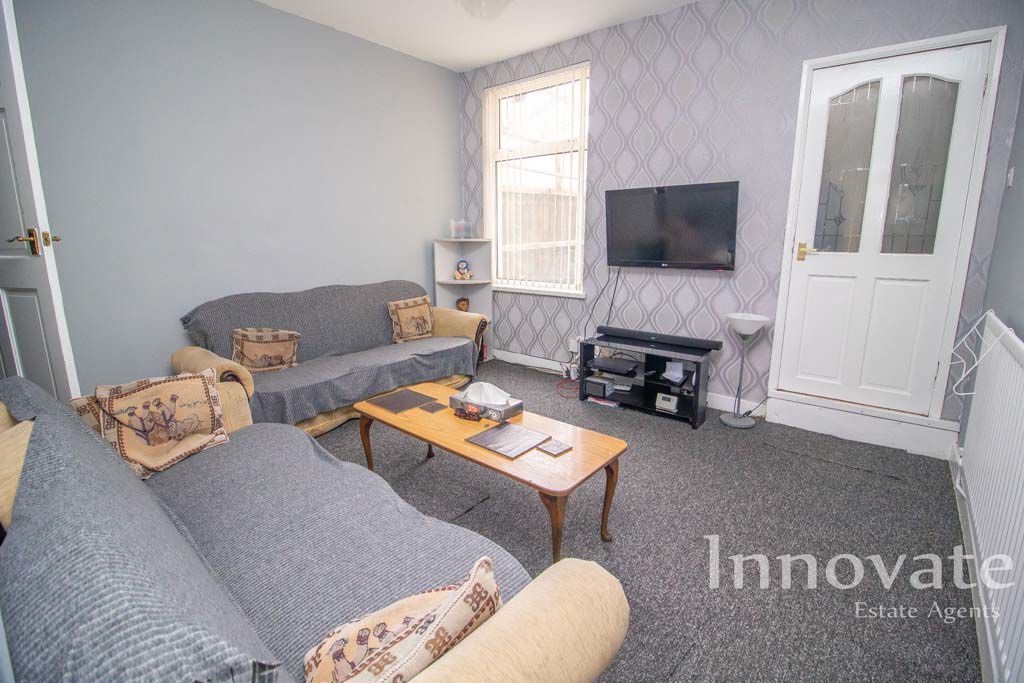 Property photo 2 of 9 Photo 8