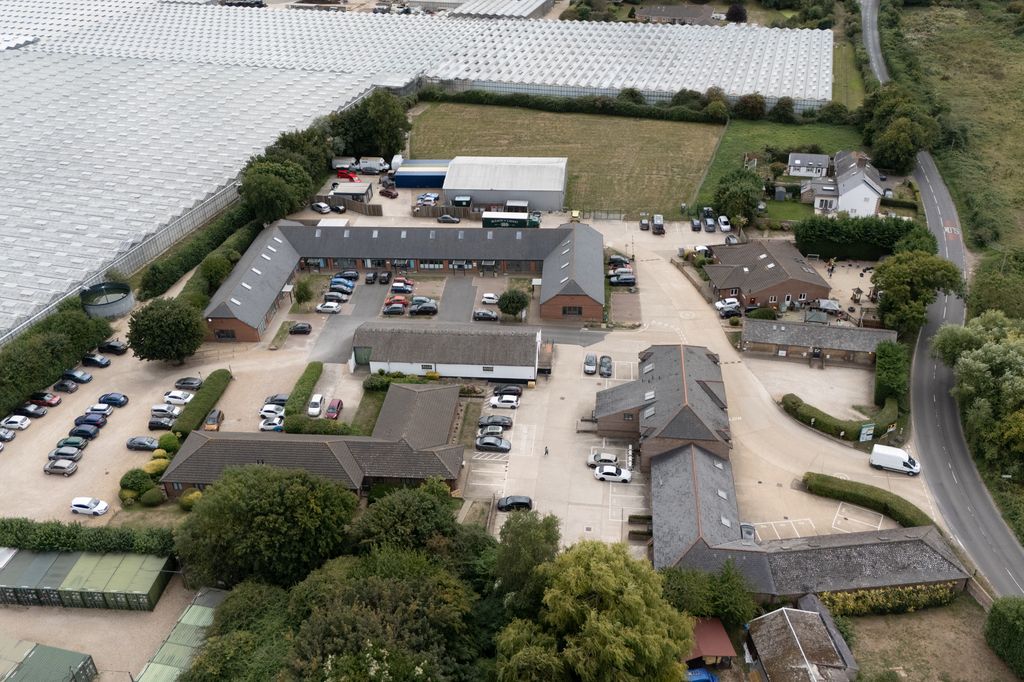 Property photo 2 of 51