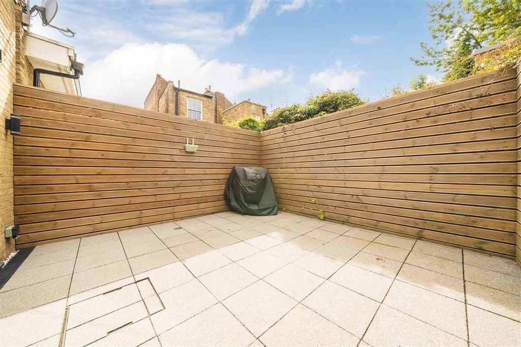 Property photo 2 of 5