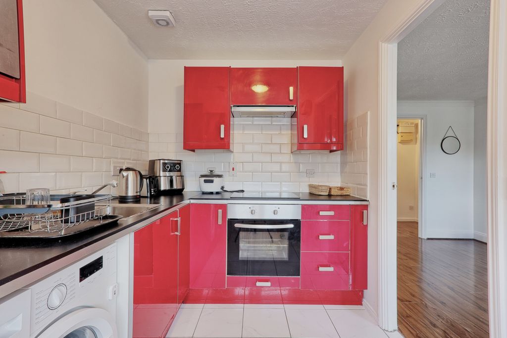 Property photo 3 of 15