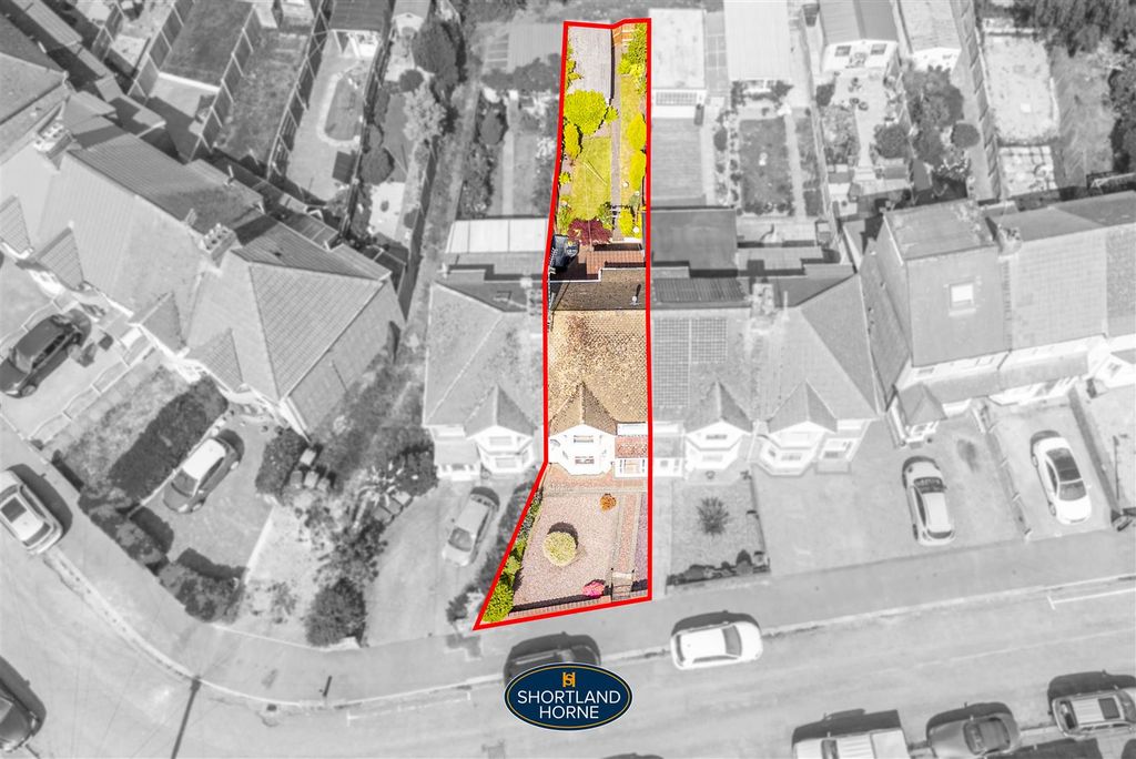 Property photo 2 of 19 Boundary