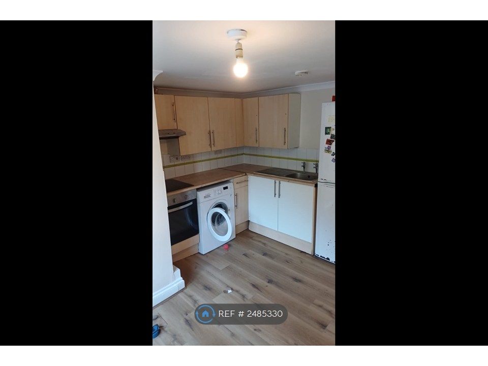 Property photo 1 of 3