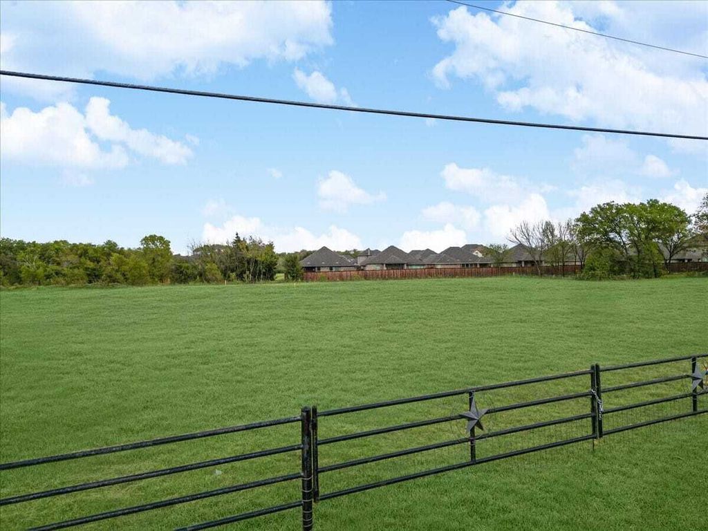 Property photo 2 of 8 <Alttext/>