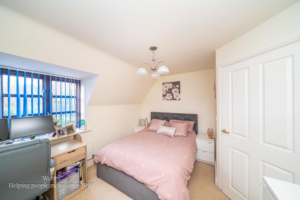 Property photo 3 of 18 Webbs-13.Jpg